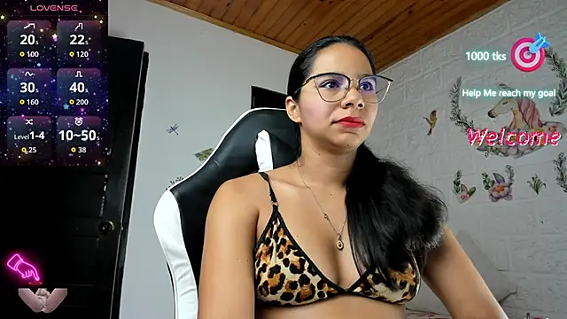 alisson hoffman05 online show from 11/29/25, 12:08