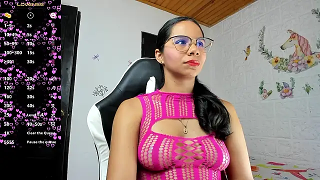Snapshot of alisson_hoffman05 chatting on 03/19/26, 07:40 alisson hoffman05 online show from 03/19/26, 07:40
