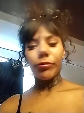 Snapshot of StormyWets_Bluk chatting on 09/10/25, 01:22 StormyWets Bluk online show from 09/10/25, 01:22