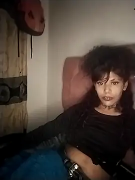 Snapshot of StormyWets_Bluk chatting on 10/10/25, 03:27 StormyWets Bluk online show from 10/10/25, 03:27