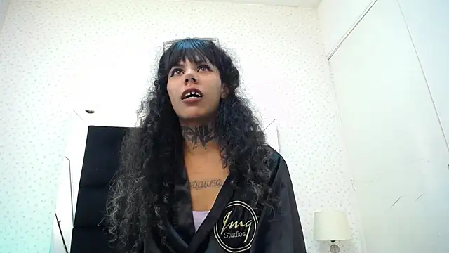 Snapshot of StormyWets_Bluk chatting on 10/22/25, 04:13 StormyWets Bluk online show from 10/22/25, 04:13