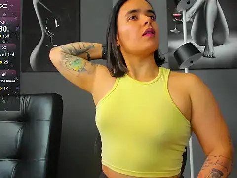 karlyjons12 online show from 10/20/25, 06:41