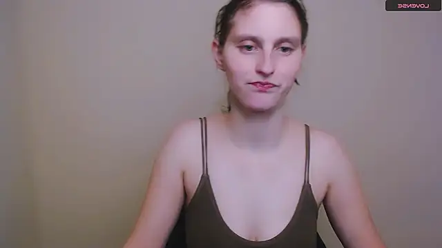AdrianaRich  online show from 02/05/25, 10:30