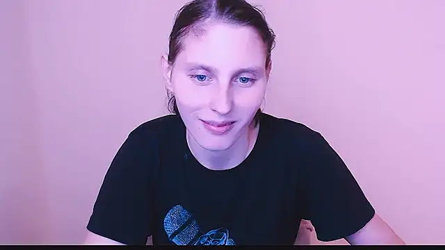 AdrianaRich  online show from 02/11/25, 10:59