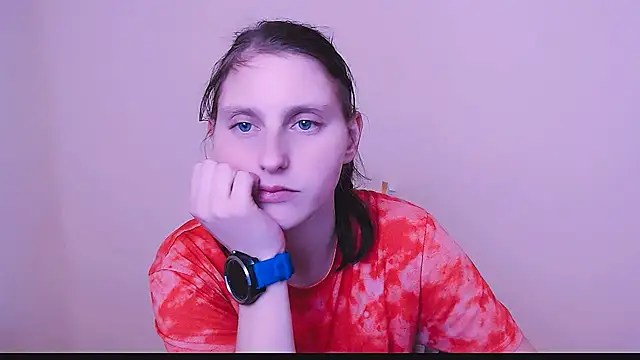 AdrianaRich  online show from 02/12/25, 10:56