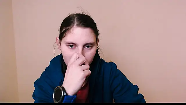 AdrianaRich  online show from 02/13/25, 07:56