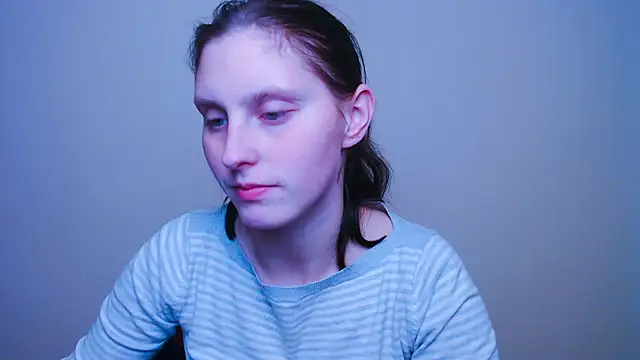 AdrianaRich  online show from 02/20/25, 11:09
