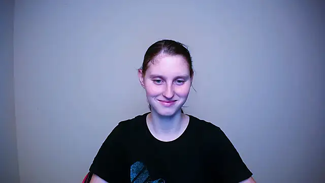 AdrianaRich  online show from 02/25/25, 07:20
