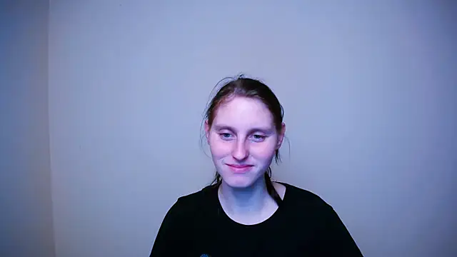 AdrianaRich  online show from 03/04/25, 07:51