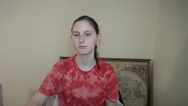 AdrianaRich  online show from 03/06/25, 11:03