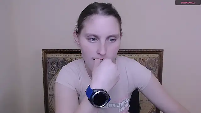 AdrianaRich  online show from 03/17/25, 10:17