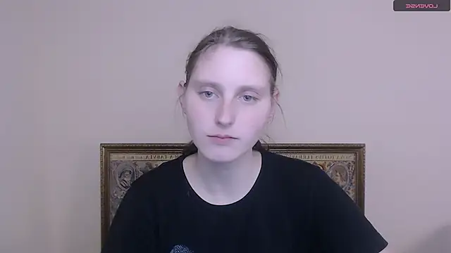 AdrianaRich  online show from 03/20/25, 08:09