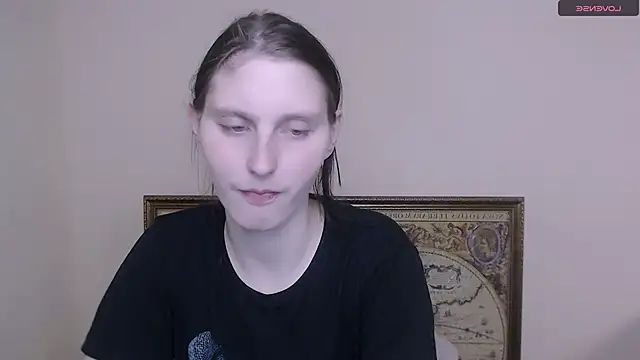AdrianaRich  online show from 03/21/25, 08:17