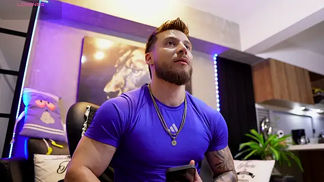 Snapshot of David_blake_ chatting on 11/19/25, 06:13 David blake online show from 11/19/25, 06:13