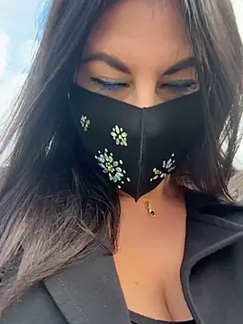 Loveblackzilla online show from 10/08/25, 03:31