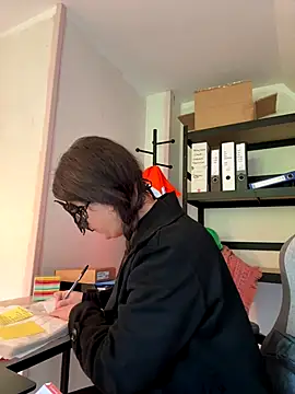 Loveblackzilla online show from 12/15/25, 12:53