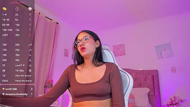 emilly star online show from 03/18/25, 11:42