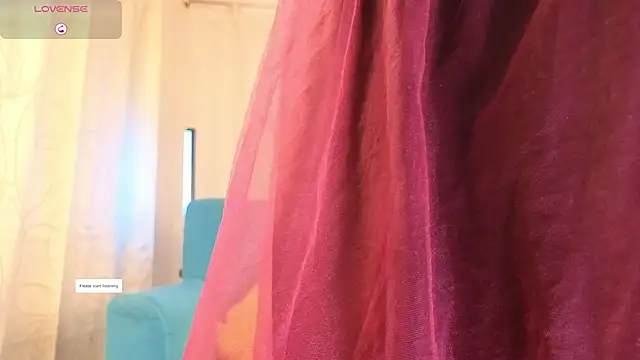 sophia dumont online show from 10/22/25, 01:50