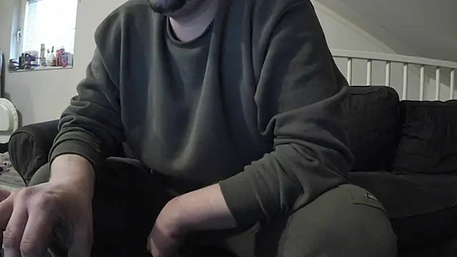 Snapshot of YourLoveBoyKevin chatting on 02/11/25, 03:51 YourLoveBoyKevin online show from 02/11/25, 03:51