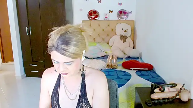 Dolldirtyxxx online show from 06/27/26, 10:15