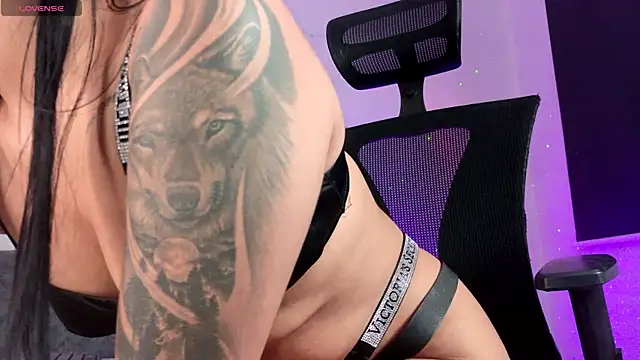 meganwolf 1 online show from 05/07/26, 09:42