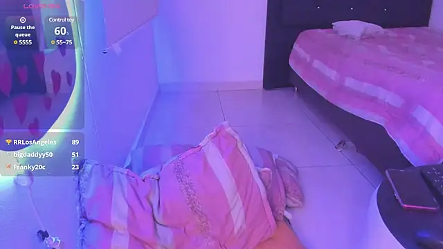 Snapshot of _Charlottequeen chatting on 02/22/25, 02:06 Charlottequeen online show from 02/22/25, 02:06