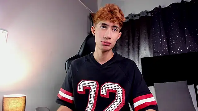 Snapshot of NovaaWheler chatting on 12/04/25, 07:00 NovaaWheler online show from 12/04/25, 07:00