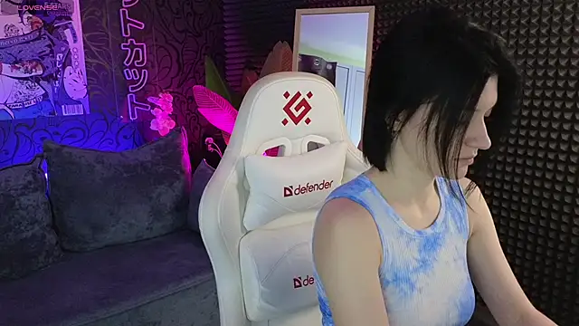 Snapshot of roxy_riot_ chatting on 10/11/25, 01:27 roxy riot online show from 10/11/25, 01:27