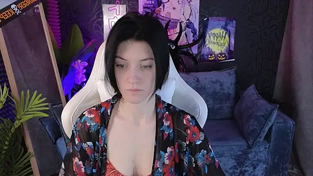 Snapshot of roxy_riot_ chatting on 10/30/25, 01:40 roxy riot online show from 10/30/25, 01:40