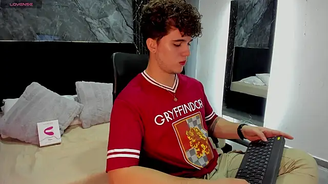 ErosGeorgiou online show from 03/19/25, 11:50