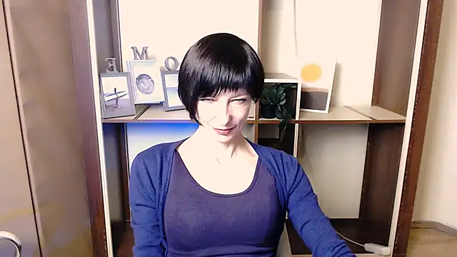  AngeliaFlow  online show from 11/27/25, 08:27