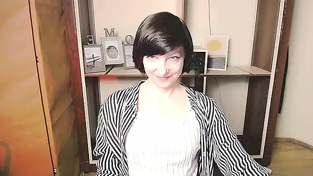  AngeliaFlow  online show from 04/27/26, 08:34