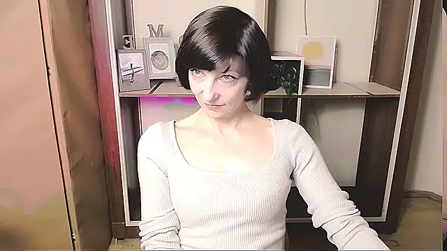  AngeliaFlow  online show from 05/05/26, 08:22