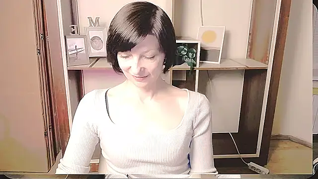  AngeliaFlow  online show from 05/15/26, 07:59