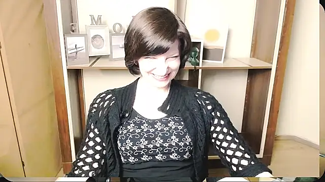  AngeliaFlow  online show from 05/18/26, 08:53