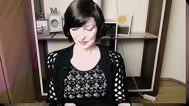  AngeliaFlow  online show from 06/02/26, 07:32
