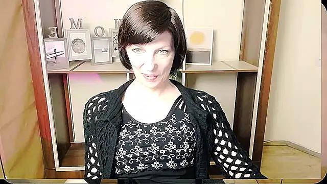  AngeliaFlow  online show from 06/17/26, 08:06