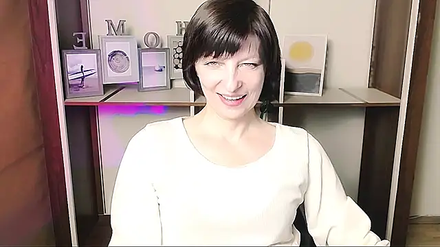  AngeliaFlow  online show from 06/24/26, 07:29