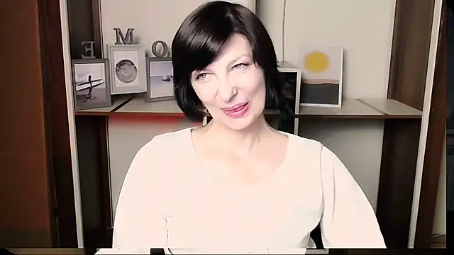  AngeliaFlow  online show from 07/25/26, 07:50