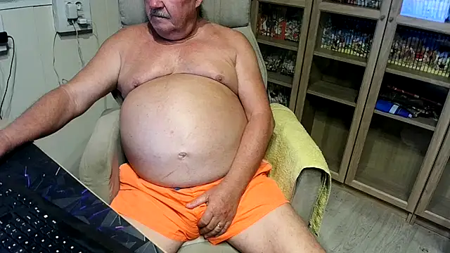 Snapshot of barenfan chatting on 11/11/25, 07:14 barenfan online show from 11/11/25, 07:14