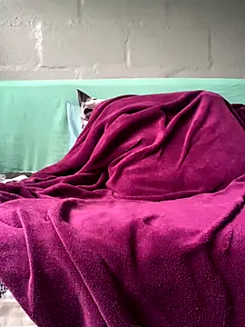 Snapshot of Uncleuncutmushroom chatting on 09/10/25, 09:09 Uncleuncutmushroom online show from 09/10/25, 09:09