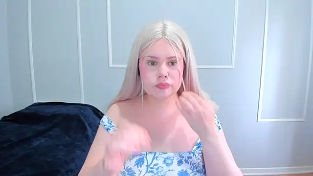  leana  online show from 10/23/25, 06:28