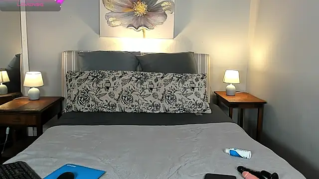 Barbiemelanin online show from 03/10/25, 06:01
