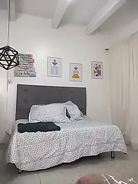 Saori Sann  online show from 10/15/25, 01:33