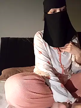 Snapshot of Milan-88 chatting on 11/08/25, 09:20 Milan-88 online show from 11/08/25, 09:20