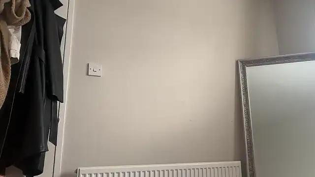 skyejde online show from 10/28/25, 02:42