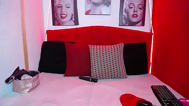 Tiana Ebony18 online show from 05/14/26, 11:50