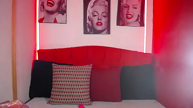Tiana Ebony18 online show from 07/26/26, 12:01
