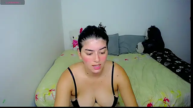 hello kityy25 online show from 07/17/26, 01:56