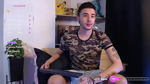 Snapshot of kyle_clint07 chatting on 10/02/25, 04:25 kyle clint07 online show from 10/02/25, 04:25